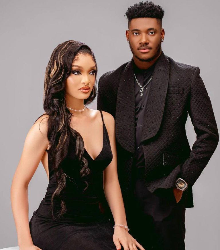 Lire la suite à propos de l’article Les plus beaux couples mariés de Nollywood : Ces unions qui résistent à l’épreuve du temps et des projecteurs – Découvrez les histoires d’amour qui font rêver le continent